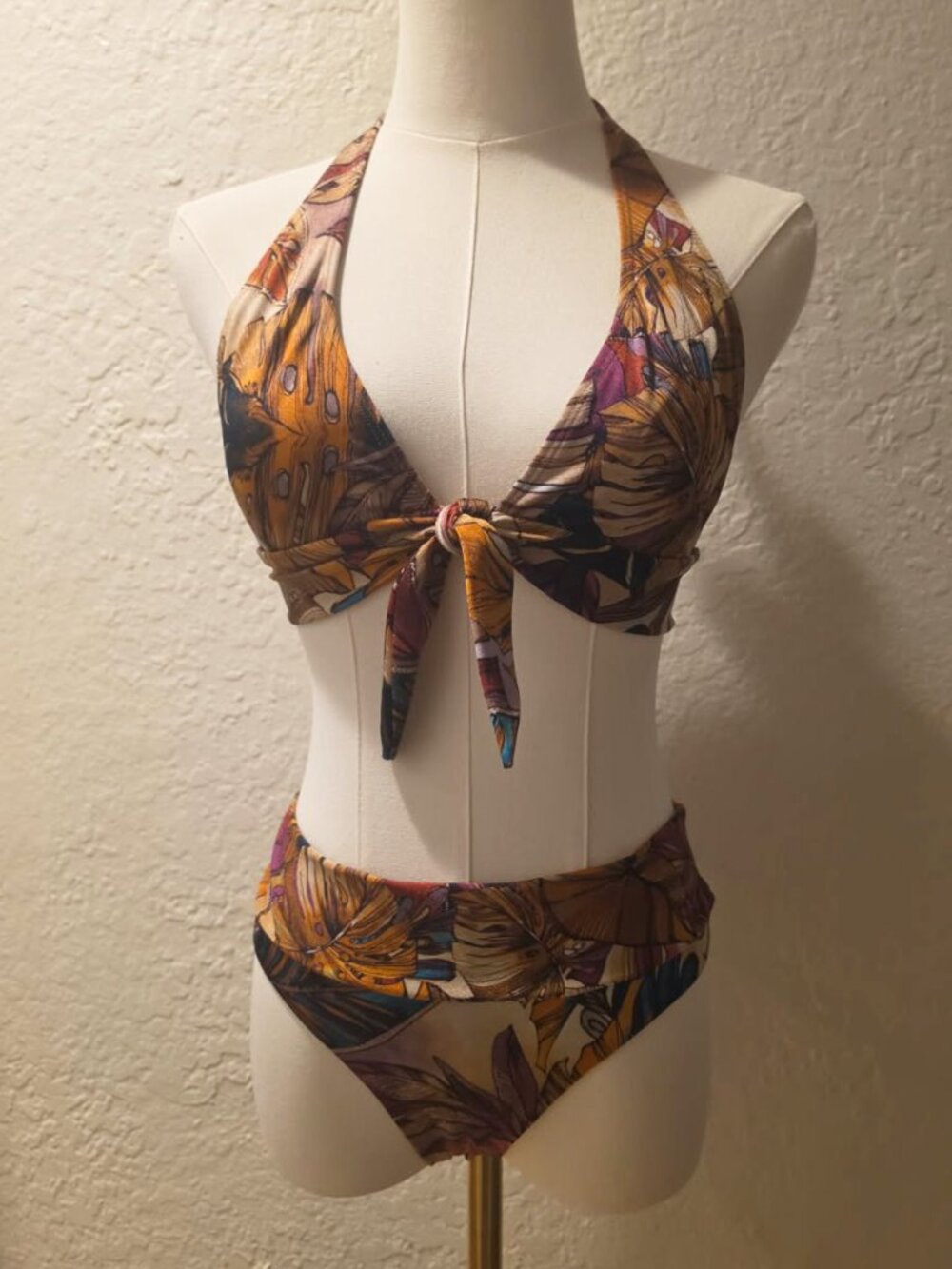 OndadeMar 2 Piece Bathing Suit Top M Bottom L